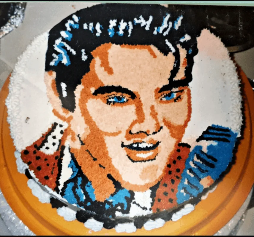 elvis cake done with a wilton star tip