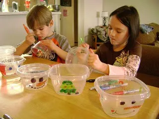 making holiday rubbermaid