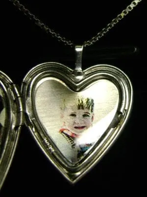 pictures on gold locket inside