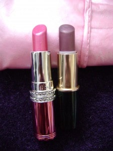 Can you tell which lipstick is pretend?