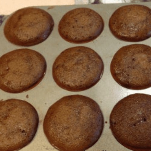 rootbeer cupcakes out of the oven