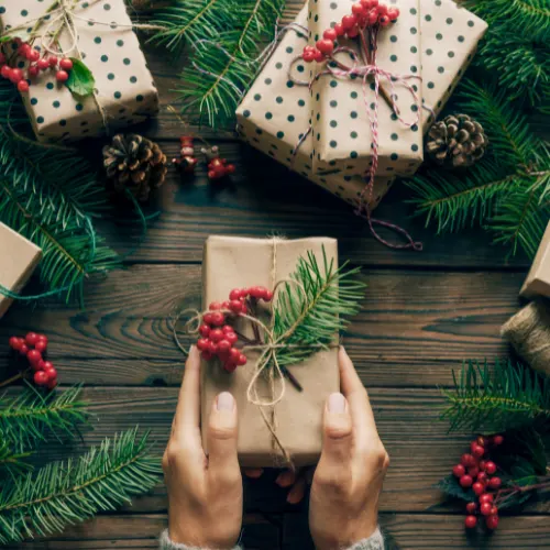 Luckily, the sky is the limit when using your imagination to find interesting, inexpensive, and eco-friendly ways to wrap seasonal gifts. Here are a few cool tips and techniques you might want to take for a spin this year.