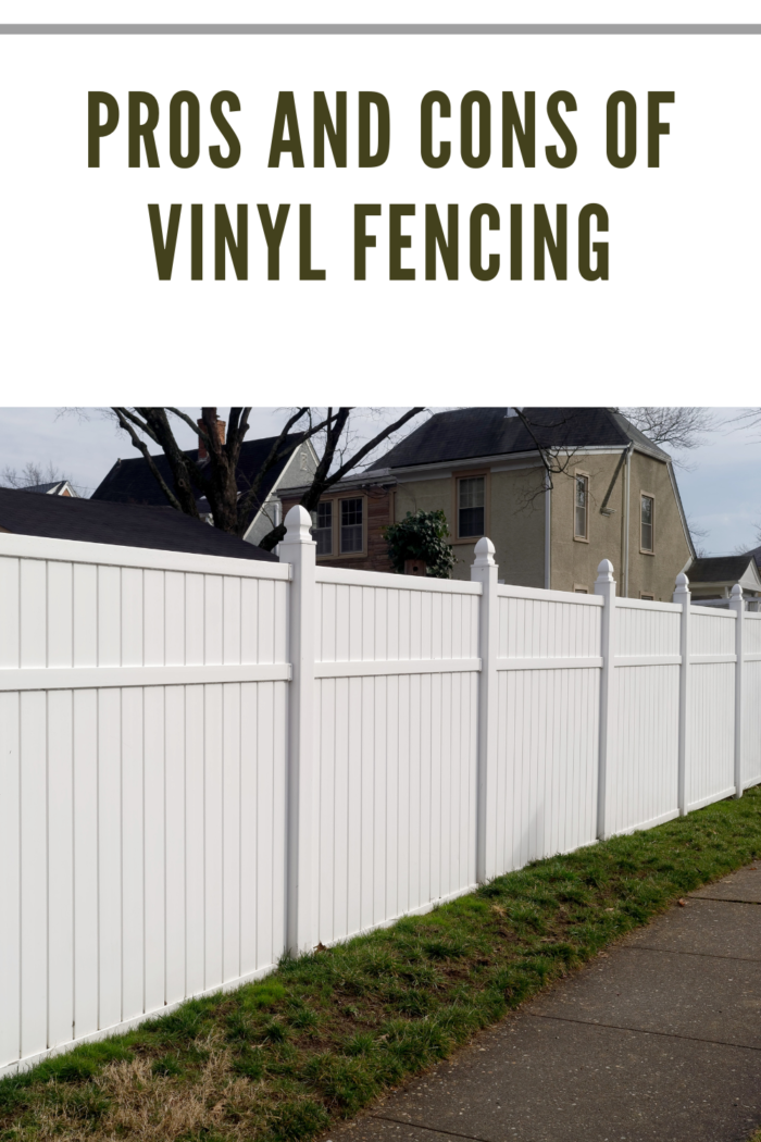 vinyl fence with closed slats