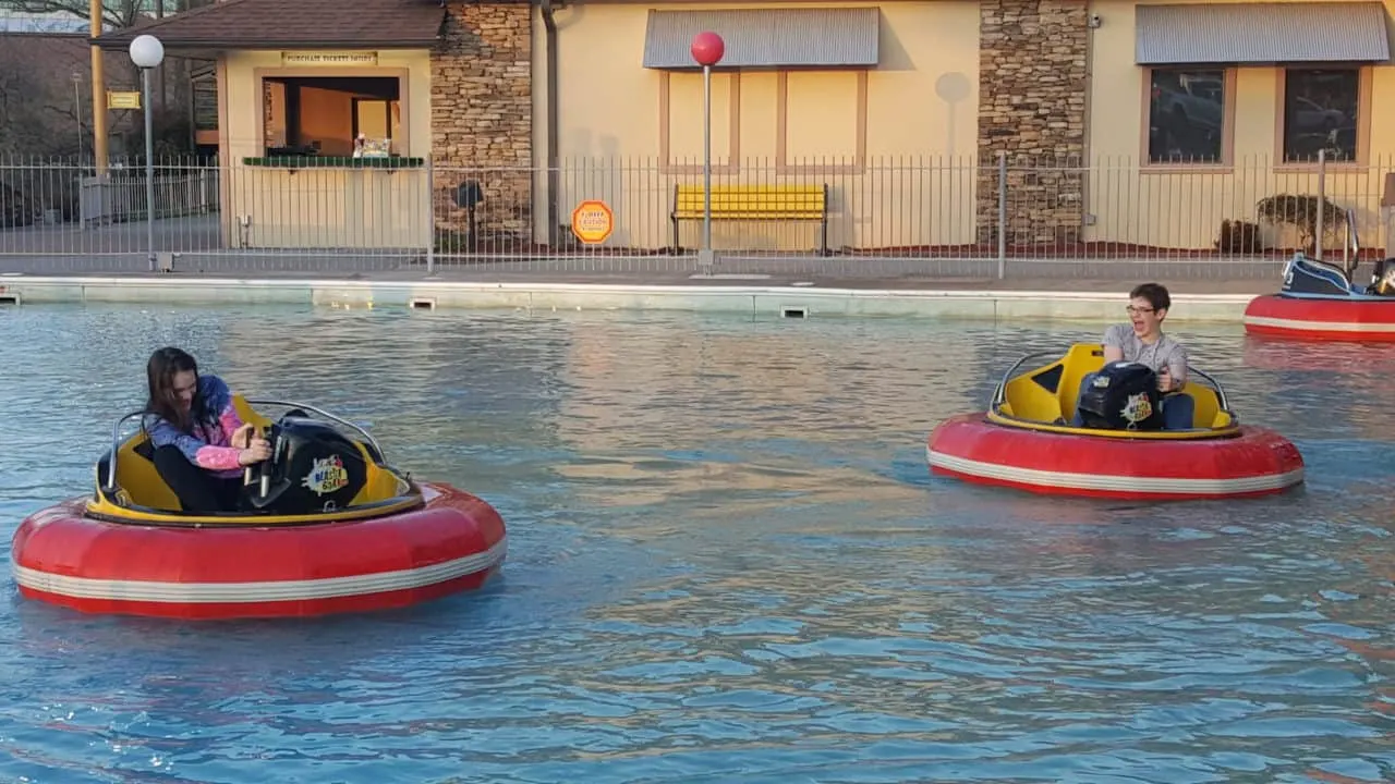 blaster boats at the track pigeon forge