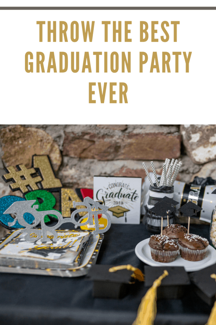Graduation party table