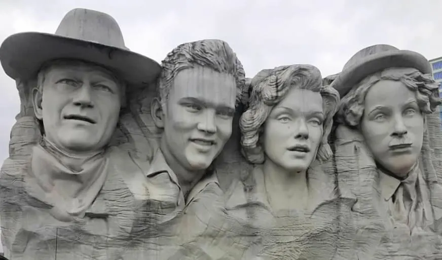 hollywood wax museum mount rushmore replica hollywood wax museum mount rushmore replica