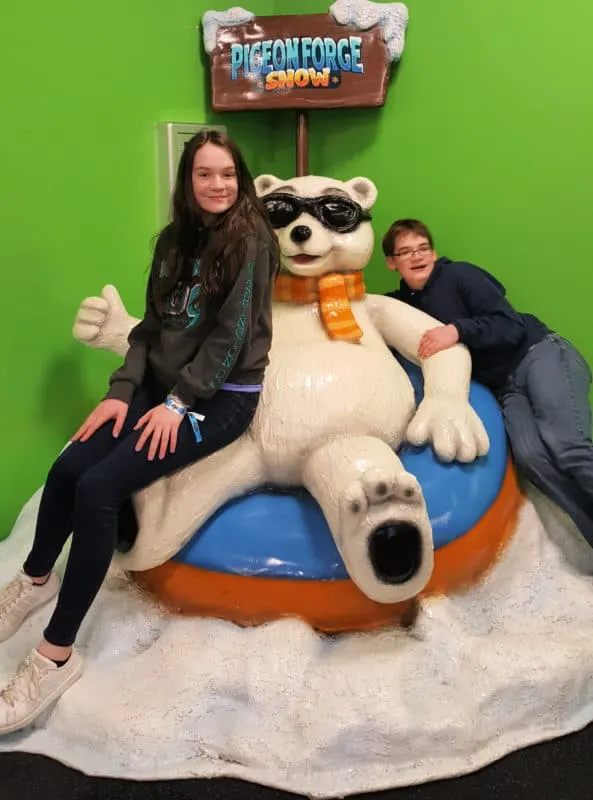 pigeon forge snow mascot