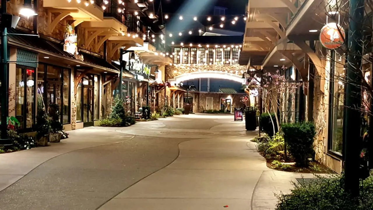 the island at pigeon forge shopping district