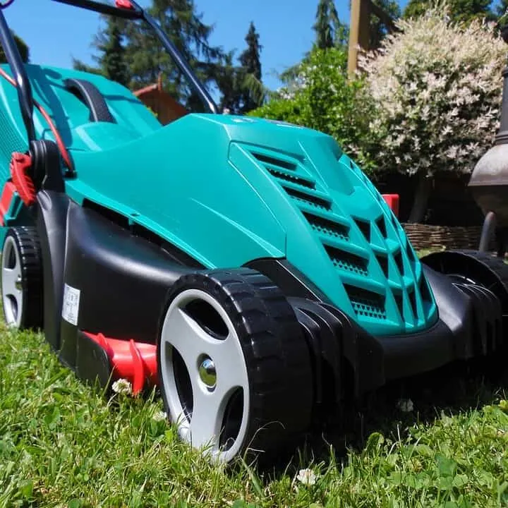 Tips for Selecting a Battery Powered Lawn Mower