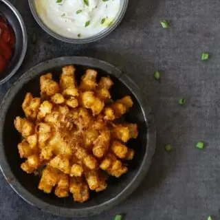 There is something about a Blooming Onion that brings out the oohs and the ahs. This Air Fryer Blooming Onion does not disappoint.