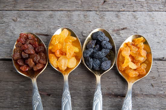 Raisins come in tons of different varieties. The following are some of the most popular types you might want to look for the next time you're at the grocery store:
