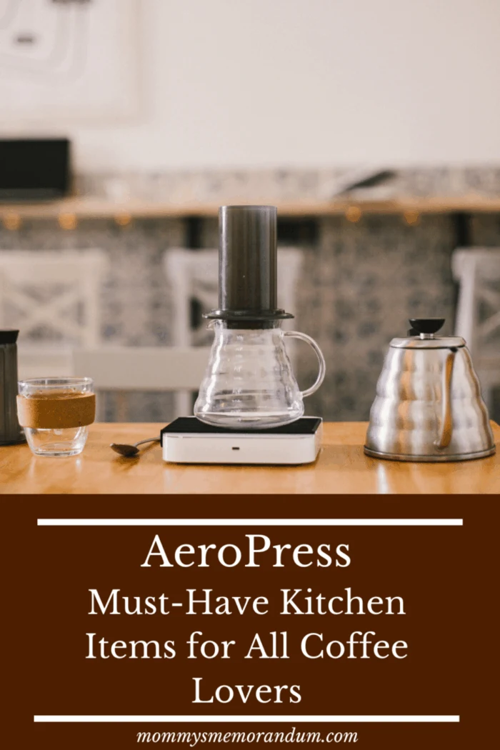 The AeroPress is loved by baristas all over the world; in fact, it is included in any list of coffee bar must-haves thanks to its convenience and speed.