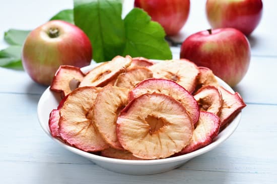Dehydrated apples chips
