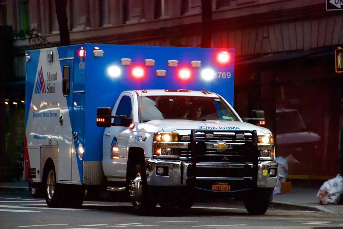 white mount sinai ambulance