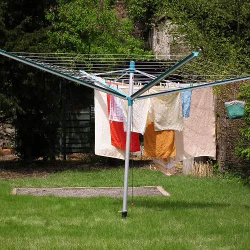 Rotary clothes line