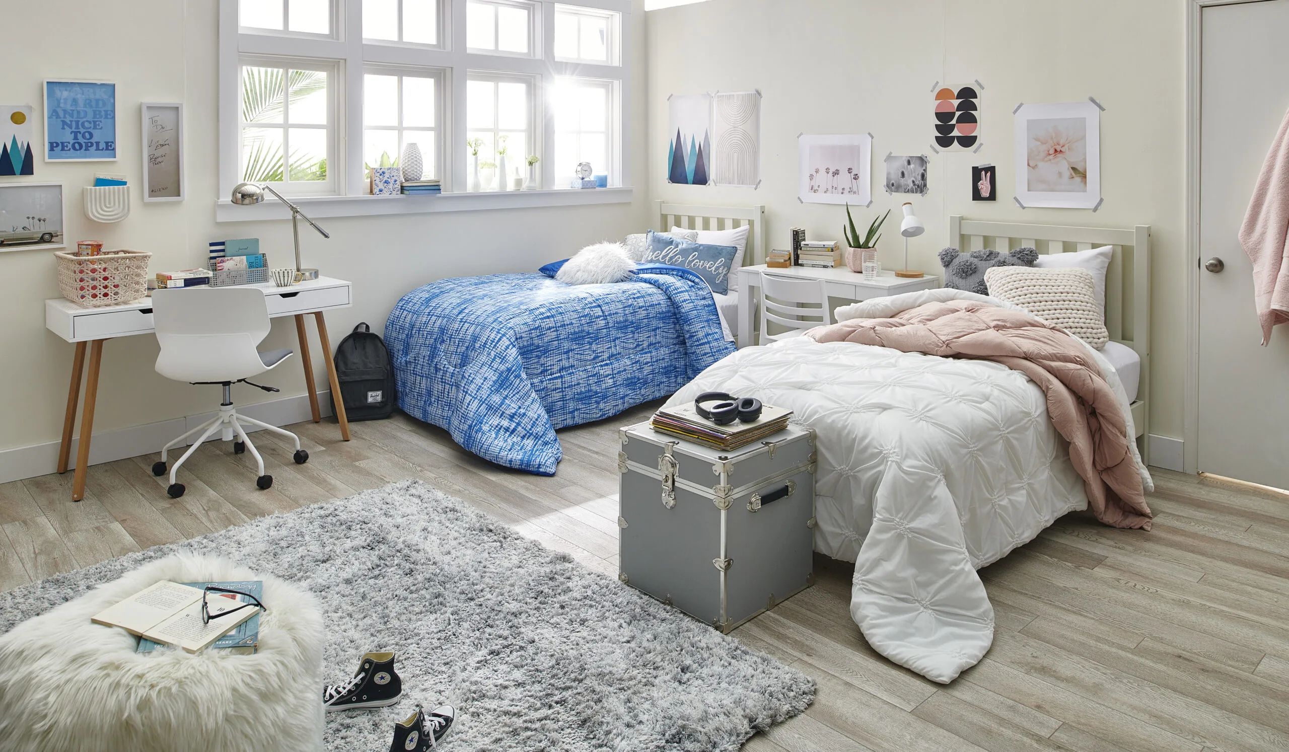 dorm room featuring talia comforter