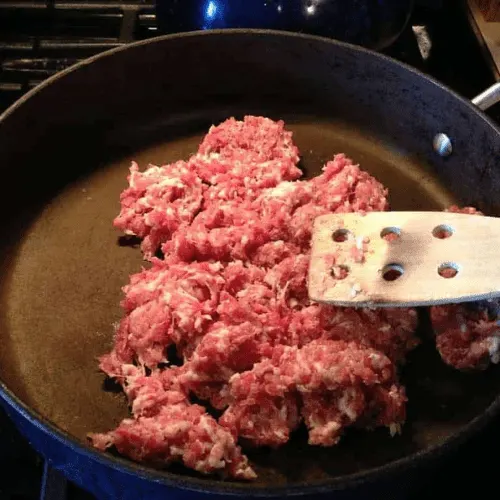 meat in frying pan