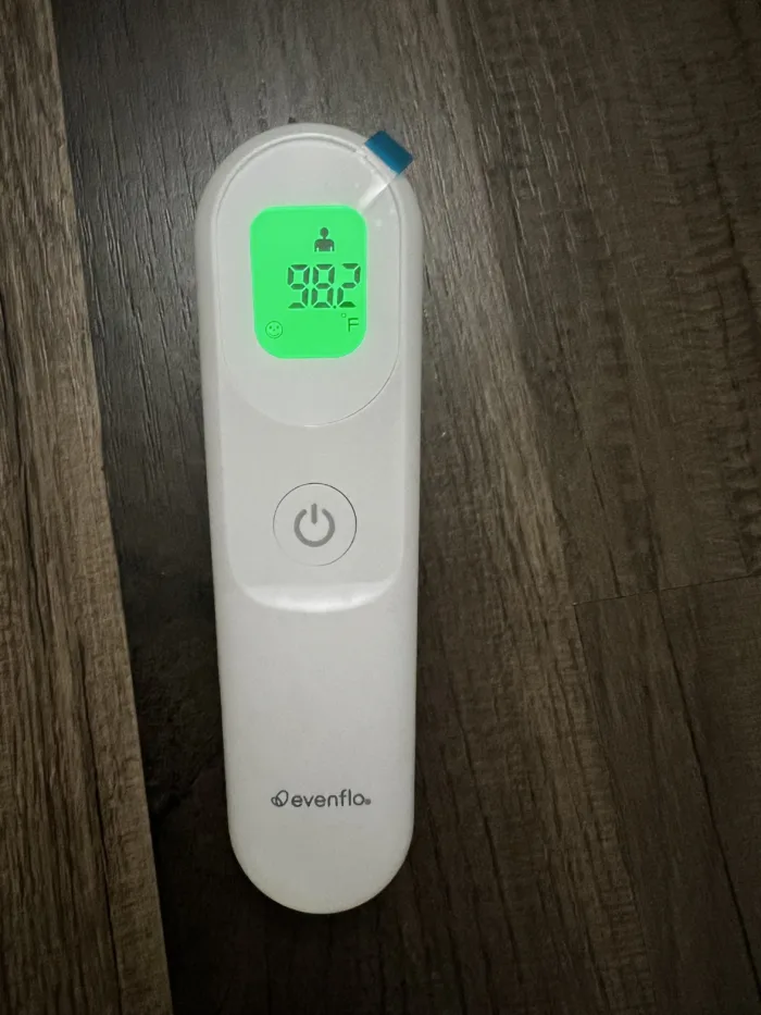 Evenflo's Precise Read Thermometer