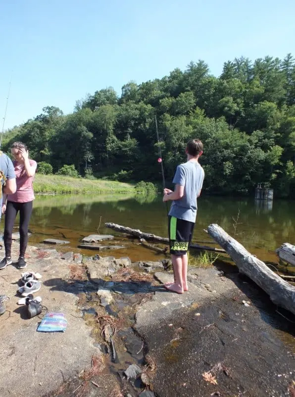 Cooper checks out the lake, while MacKenzie, William and Colby are getting out their fishing gear