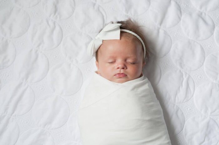 6 ways to foster healthy sleep habits for your newborn