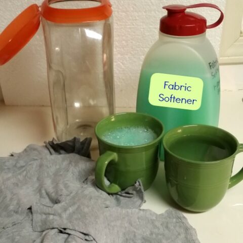 #DIY Dryer Sheets #laundry #homemade