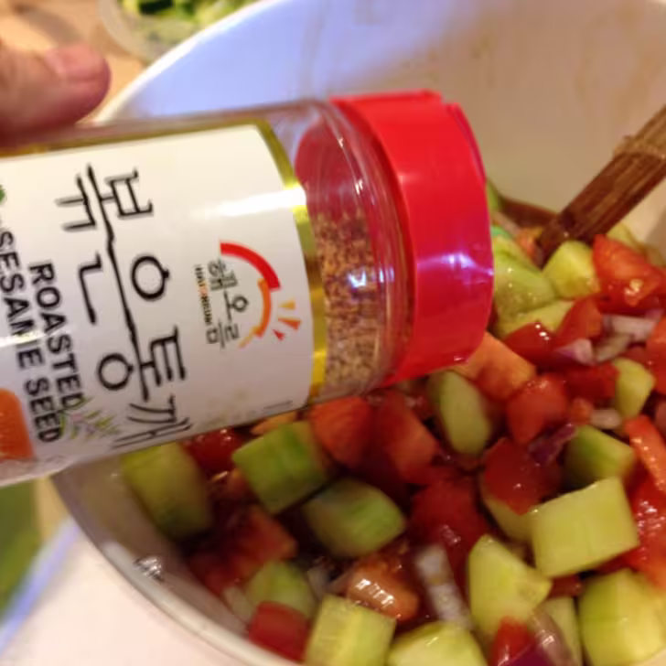 cucumber salad recipe adding sesame seeds