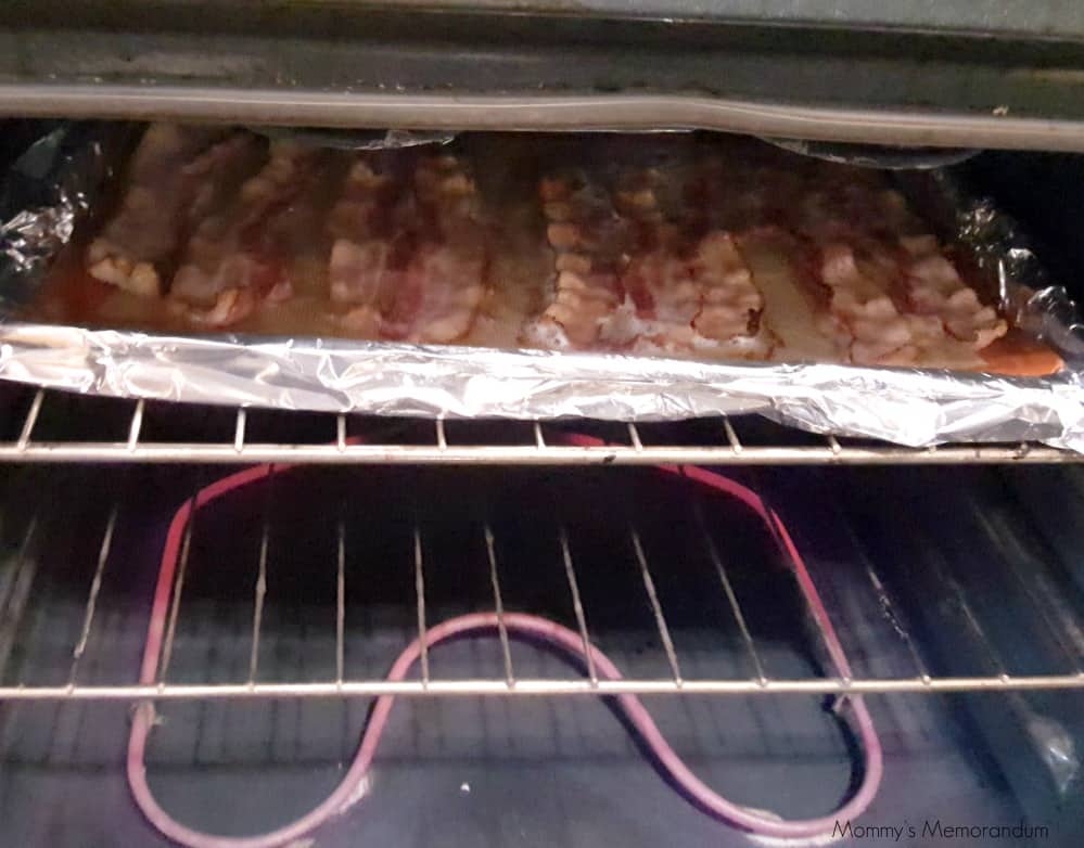 making perfect bacon in the oven