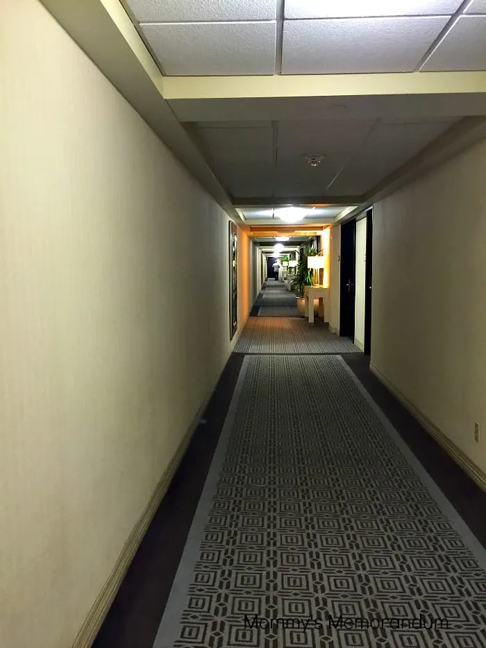 Sheraton Universal #sheratonuniverse hallway