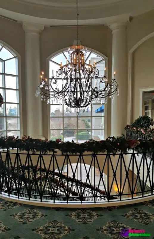 ballantyne hotel chandelier