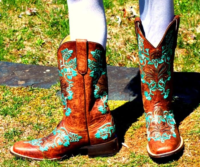 Cavender boots outlet