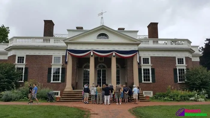 front of Thomas Jefferson' monticello