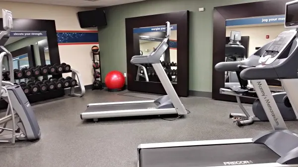 hampton inn exercise room