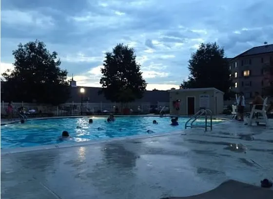 hershey lodge pool