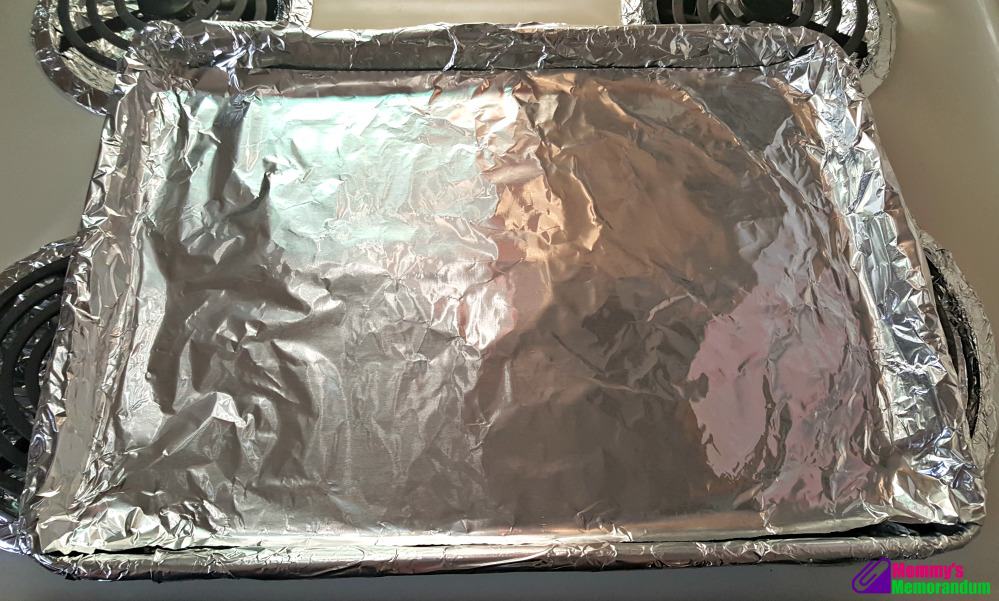 how to make bacon in the oven cover pan with aluminum foil