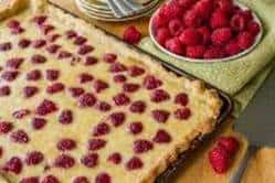 raspberry buttermilk slab pie
