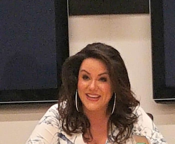 katy mixon american housewife