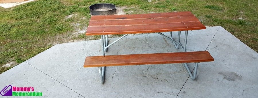 kings dominion deluxe cabin fire pit and picnic table