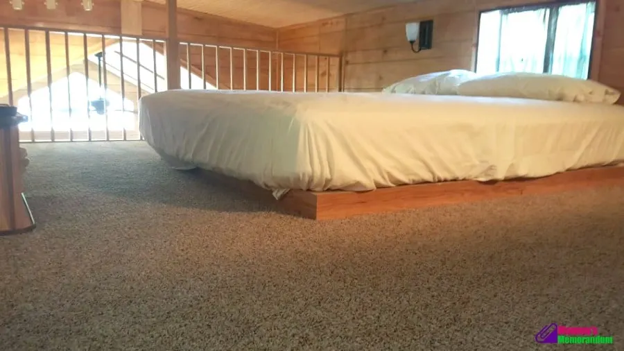 kings dominion deluxe cabin queen bed loft