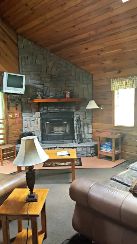 new river gorge cabins country roads fireplace