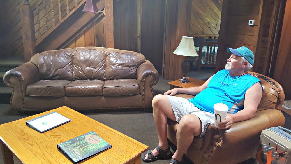 new river gorge cabins grandpa found his chair