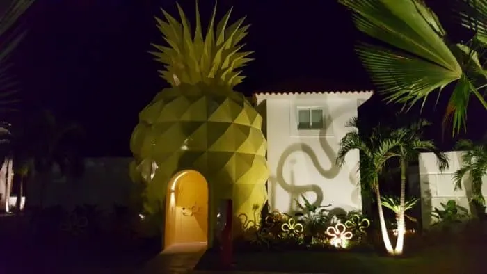nickelodeon punta cana pineapple villa at night