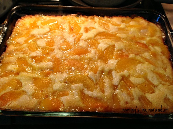 peach cobbler baking