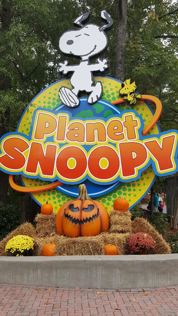 planet snoopy the great pumpkin fest