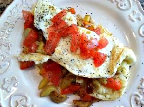 simple start breakfast egg white, potato, onion and tomato omlette #lovehealthyme #wwsponsored