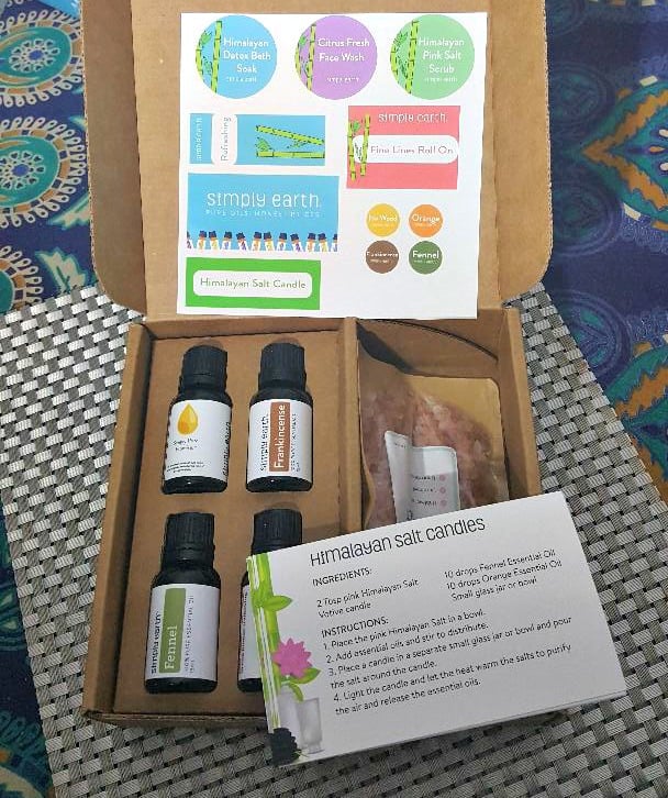 simply earth inside the subscription box