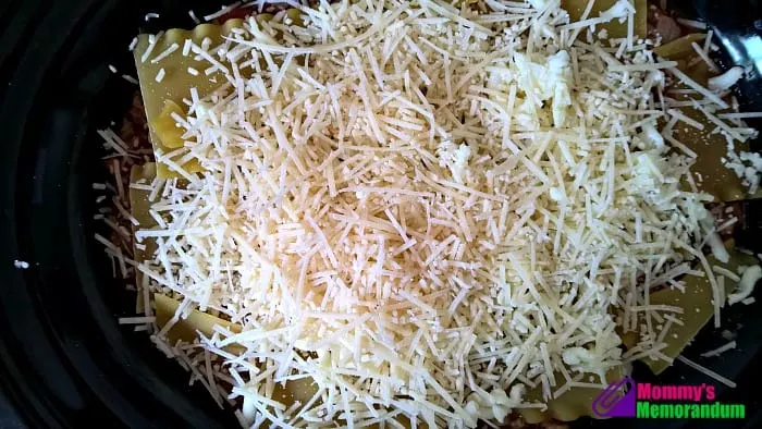 slow cooker lasagna parmesan and mozzarella cheese