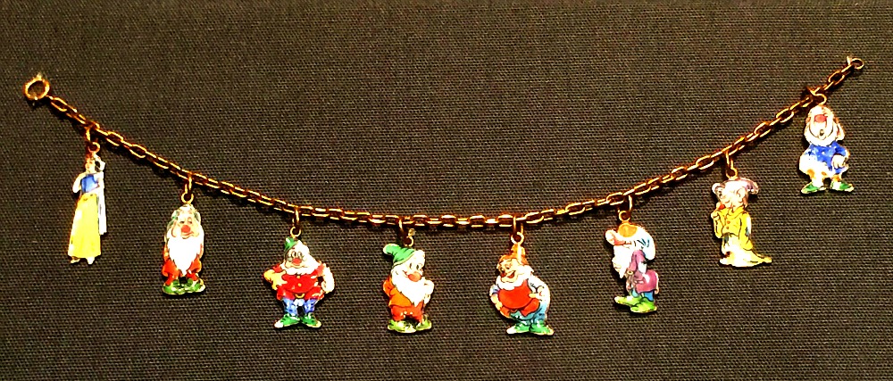 snow white and the seven dwarfs cartier bracelet