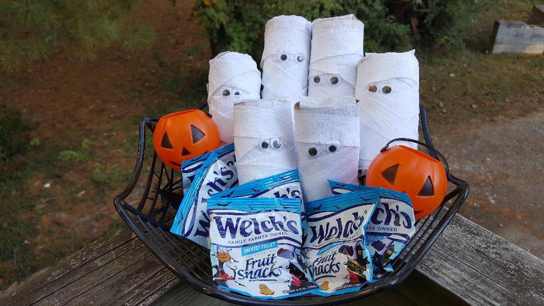 This Halloween Craft will show you how to make a Paper Roll Mummy. The best part, they hide a surprise inside! #halloweencraftsforkids #halloweendecorations #halloweencrafts #paperrollmummy