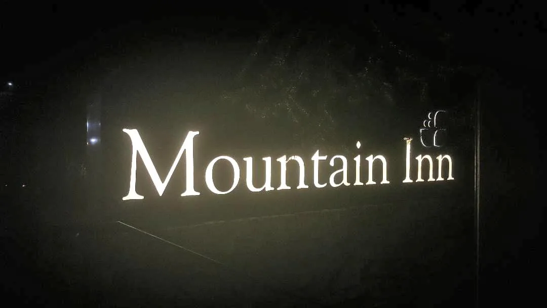 wintergreen mountain inn sign