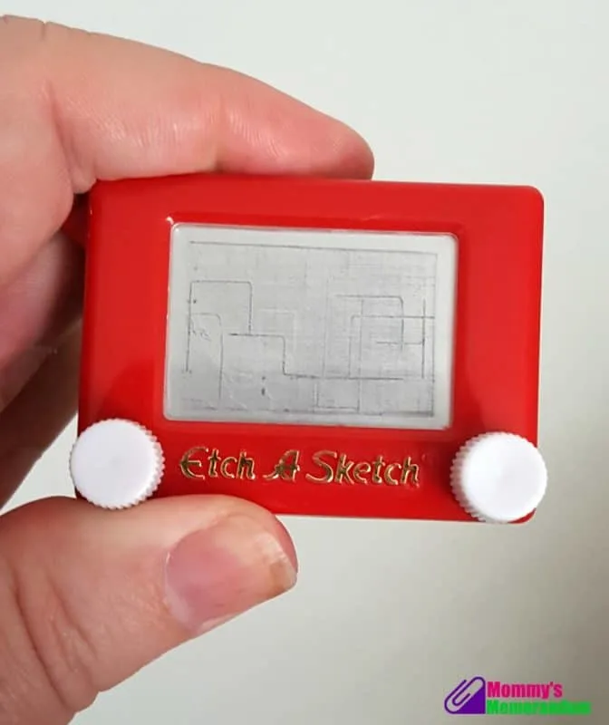 worlds-smallest-etch-a-sketch